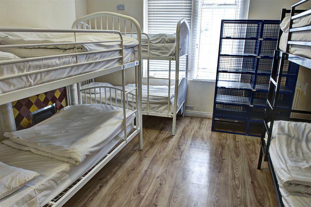 The Times - Camden Place Albergue *
