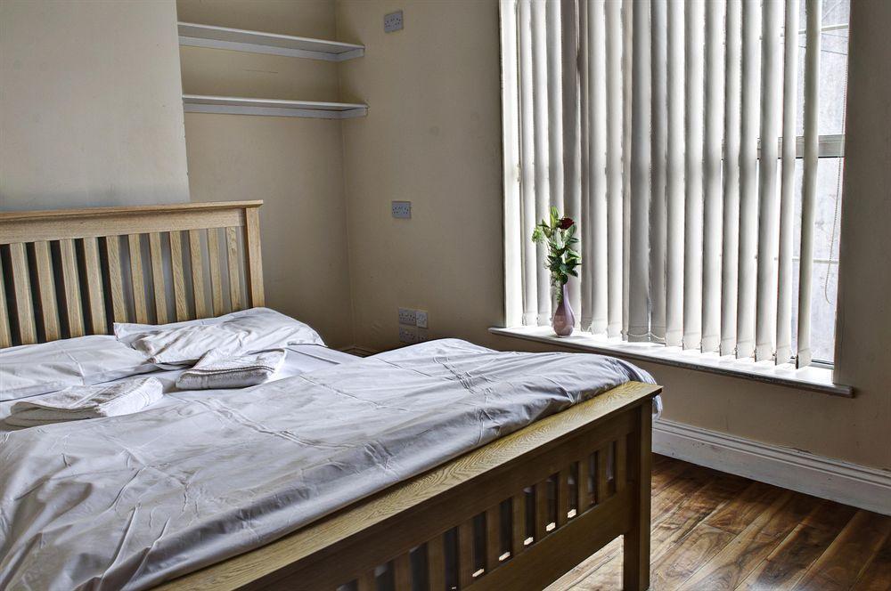 The Times - Camden Place Albergue Dublin