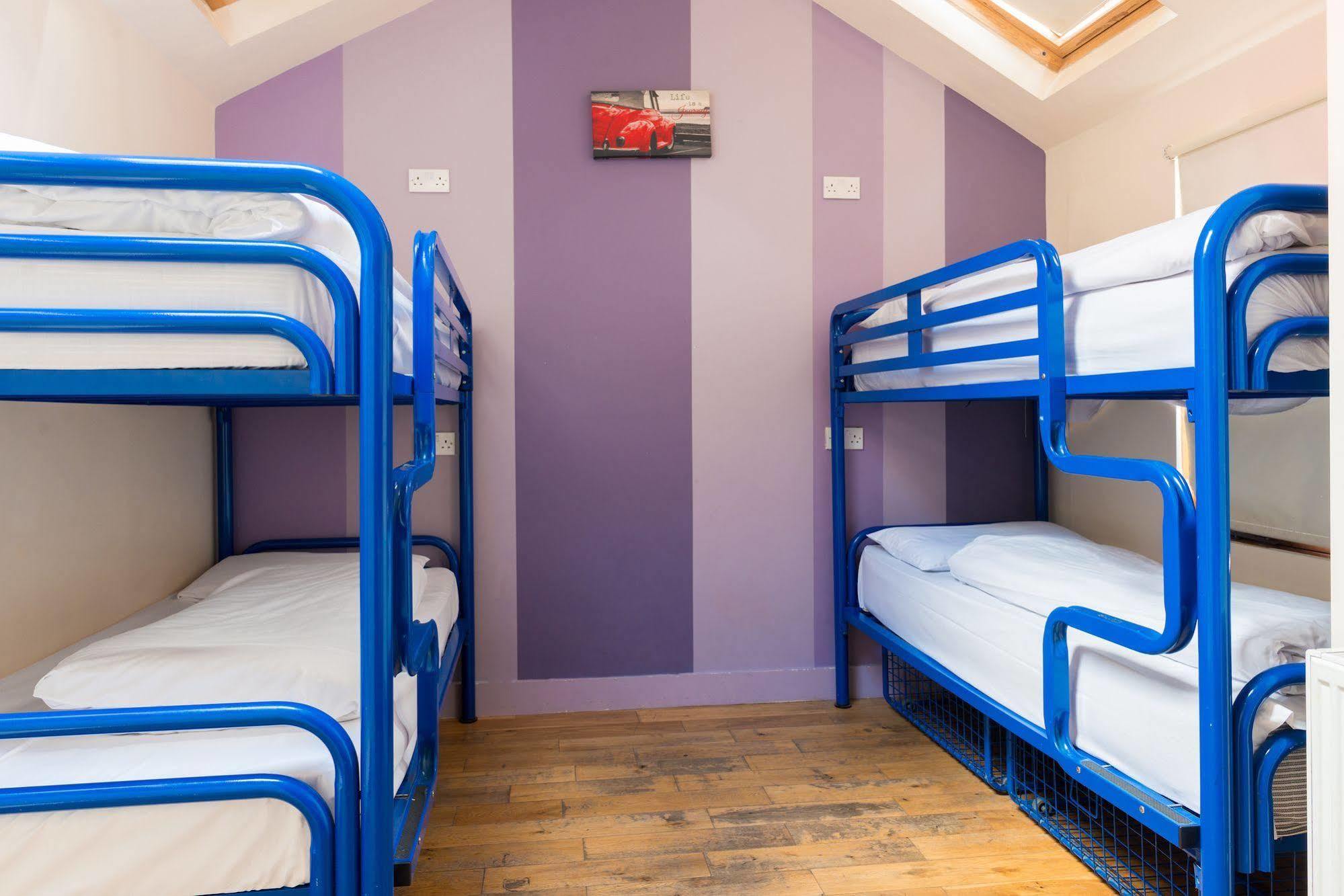 The Times - Camden Place Albergue *